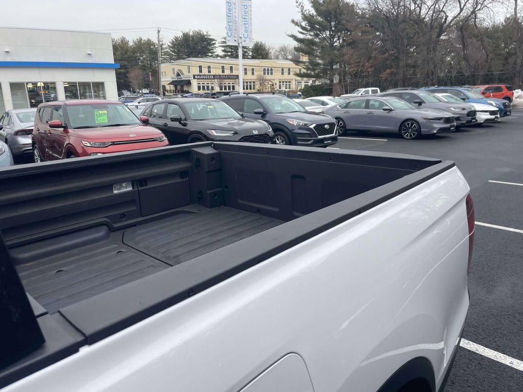 Used 2024 Honda Ridgeline Sport image 11