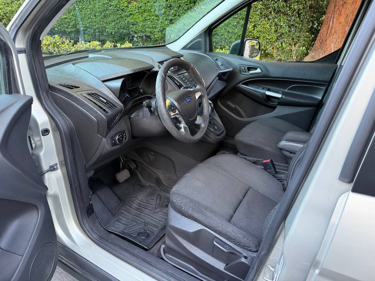 Used 2014 Ford Transit Connect XLT FWD image 11