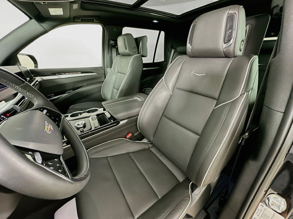 New 2026 Cadillac Escalade Sport w/ Touring Package AWD/4WD image 27