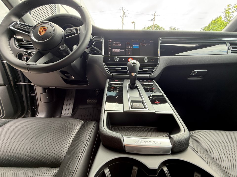 New 2026 Porsche Macan Turbo AWD/4WD image 16