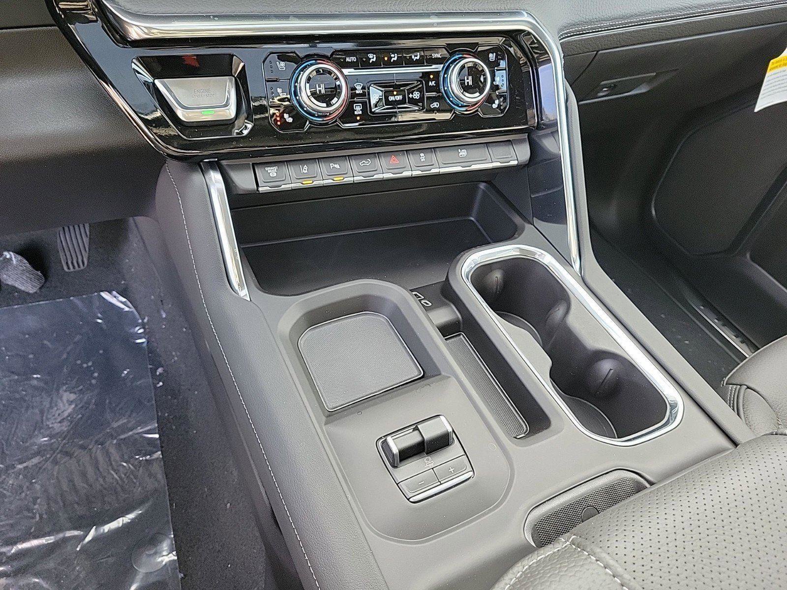 New 2026 GMC Sierra 3500 Denali w/ Denali Reserve Package image 27