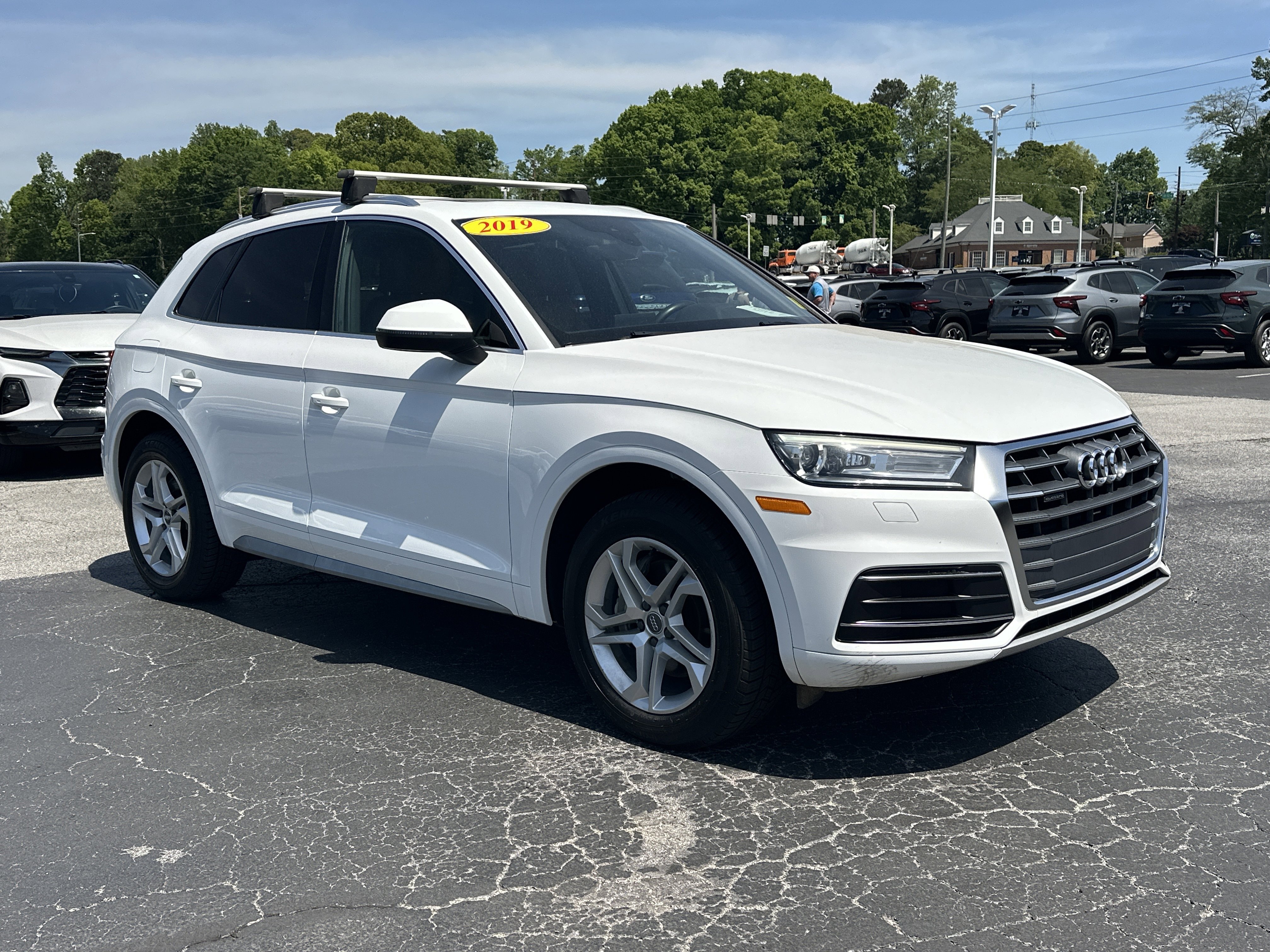 Used 2019 Audi Q5 2.0T Premium w/ Convenience Package image 2