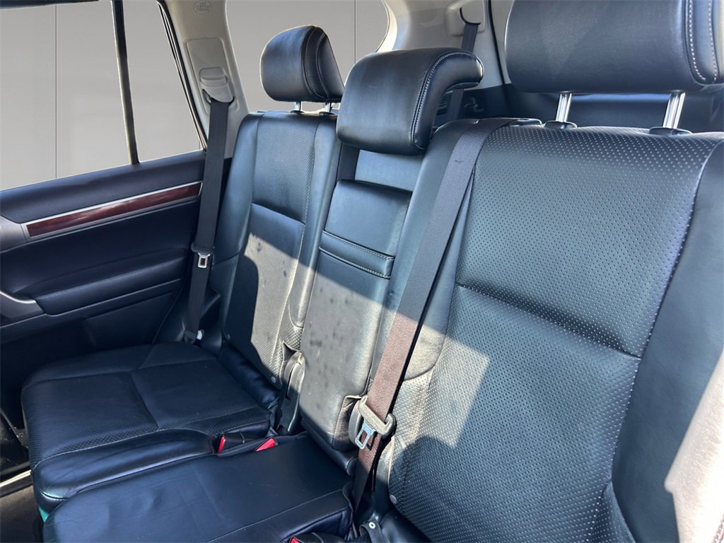 Used 2012 Lexus GX 460 w/ Comfort Plus Pkg image 16