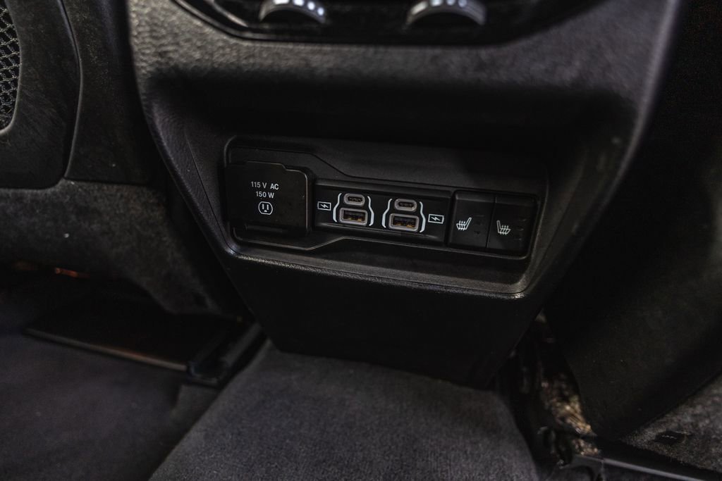 Used 2023 Jeep Grand Cherokee Overland w/ Rear Seat Video Group I AWD/4WD image 35