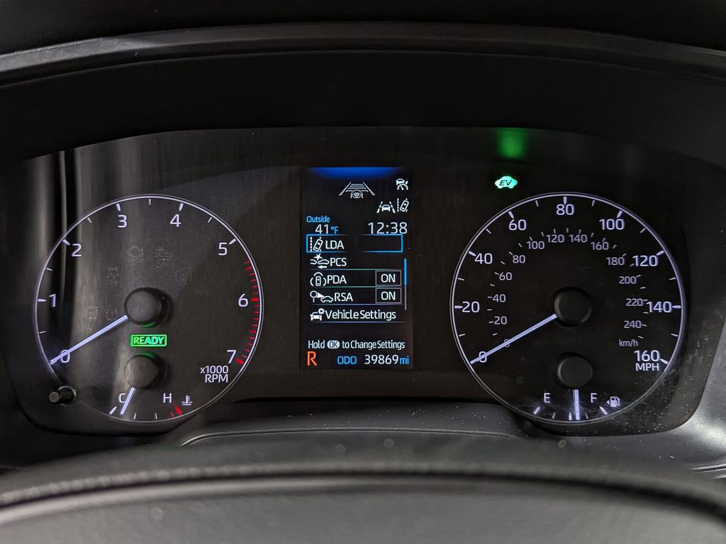 Used 2023 Toyota Corolla LE image 33