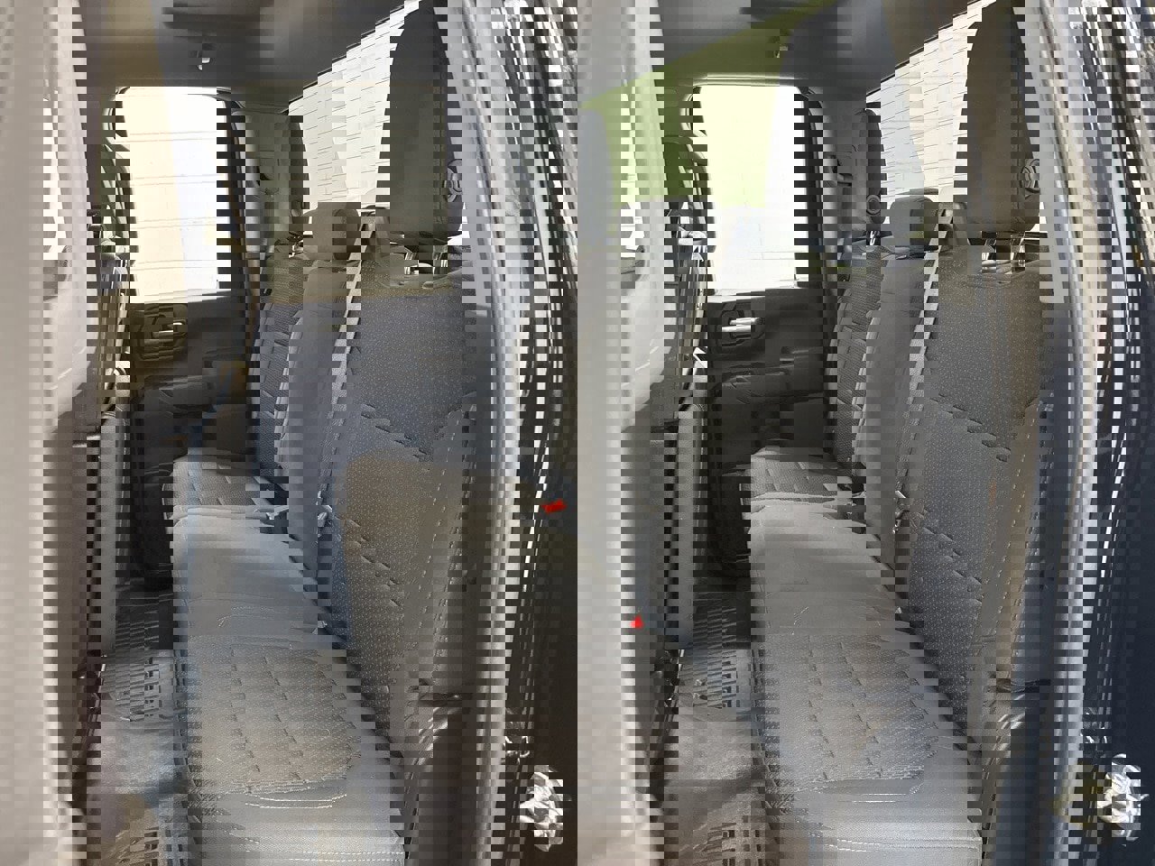 Used 2022 GMC Sierra 2500 Pro w/ Convenience Package image 34