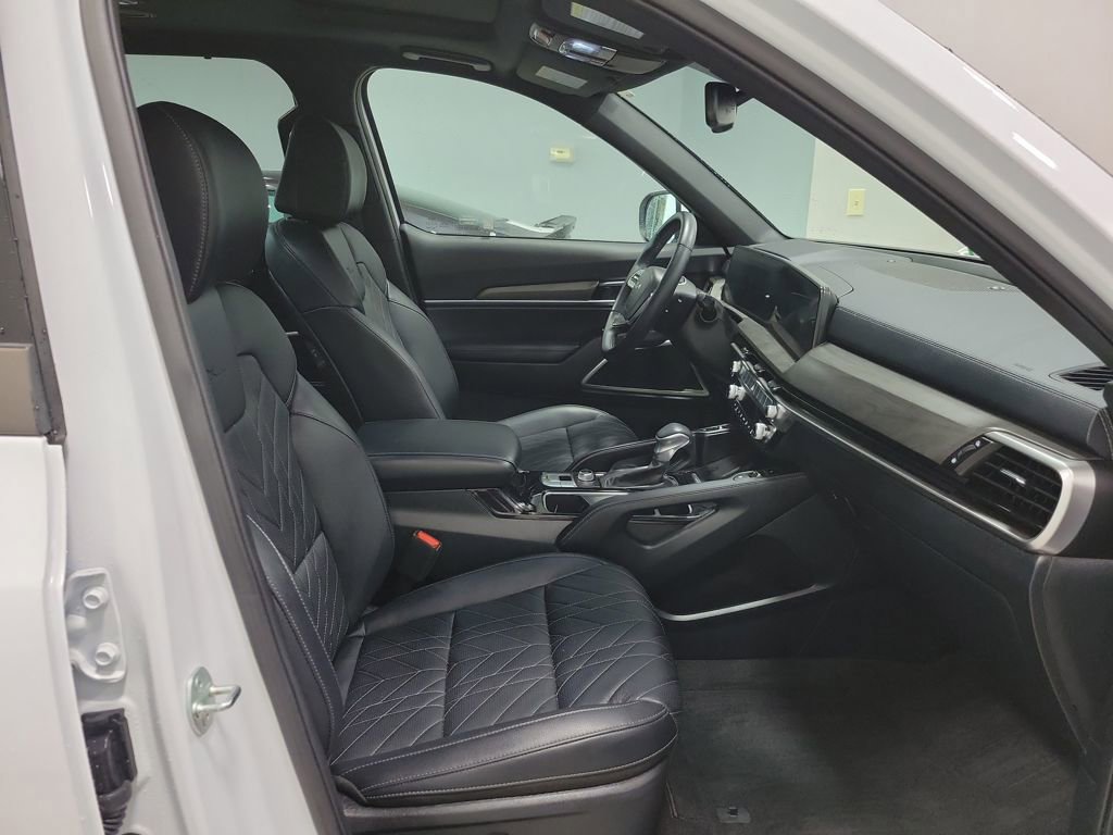 Used 2025 Kia Telluride EX X-Line image 26