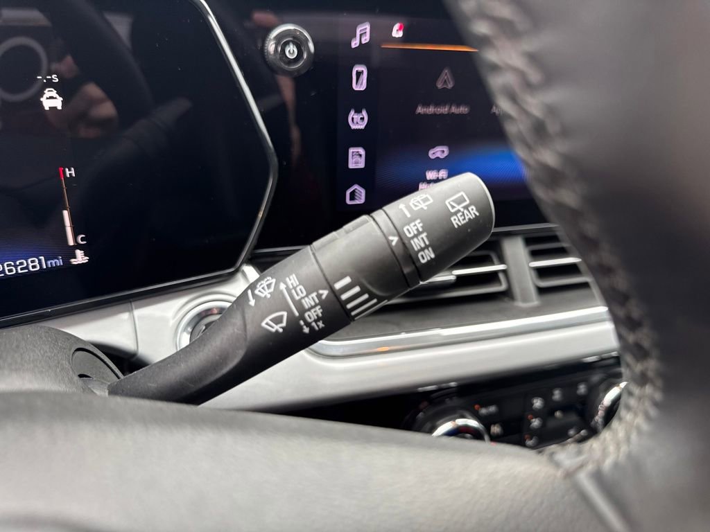 Used 2024 Chevrolet Trax LT w/ Sunroof Package image 38