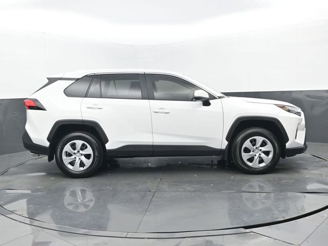 Used 2025 Toyota RAV4 LE image 2