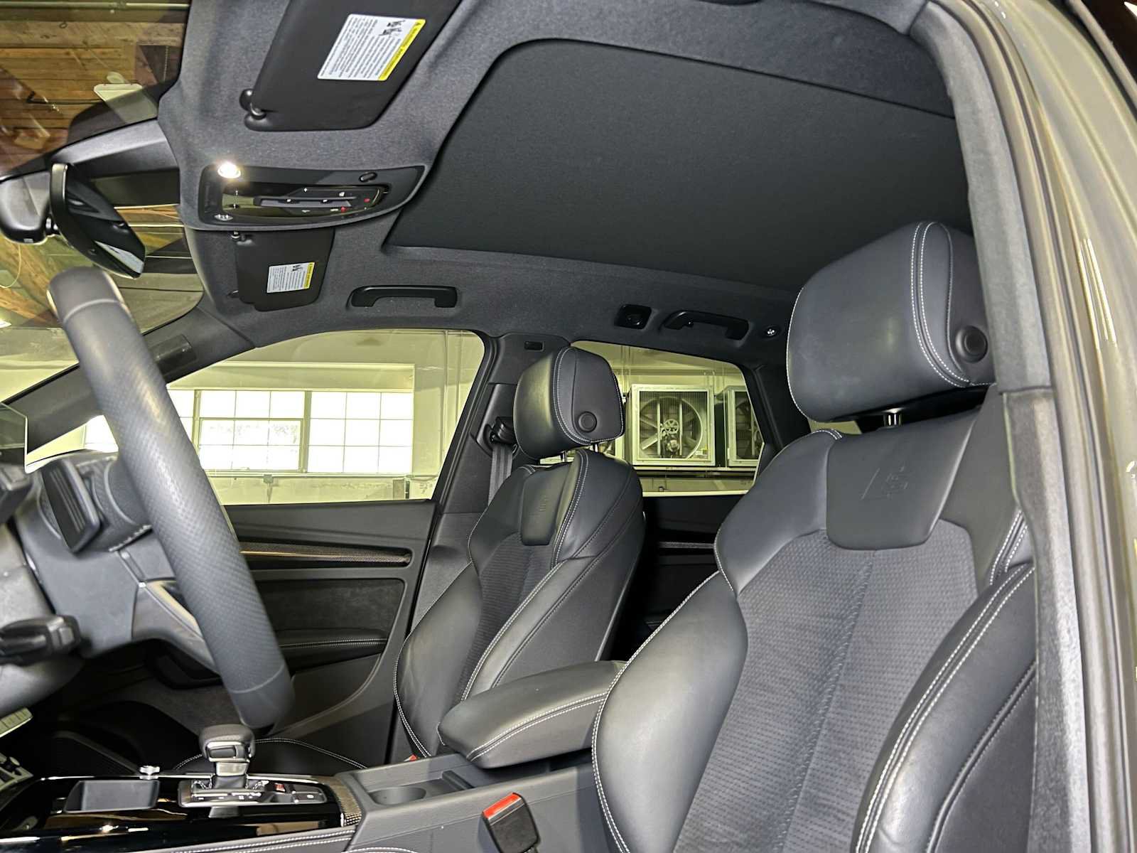 Used 2024 Audi SQ5 Premium Plus w/ Premium Plus Package AWD/4WD image 23
