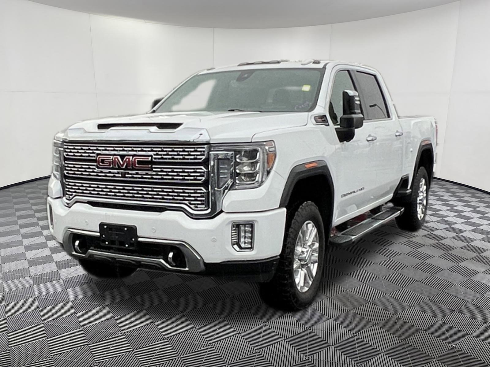 Used 2021 GMC Sierra 2500 Denali w/ Denali Ultimate Package image 3