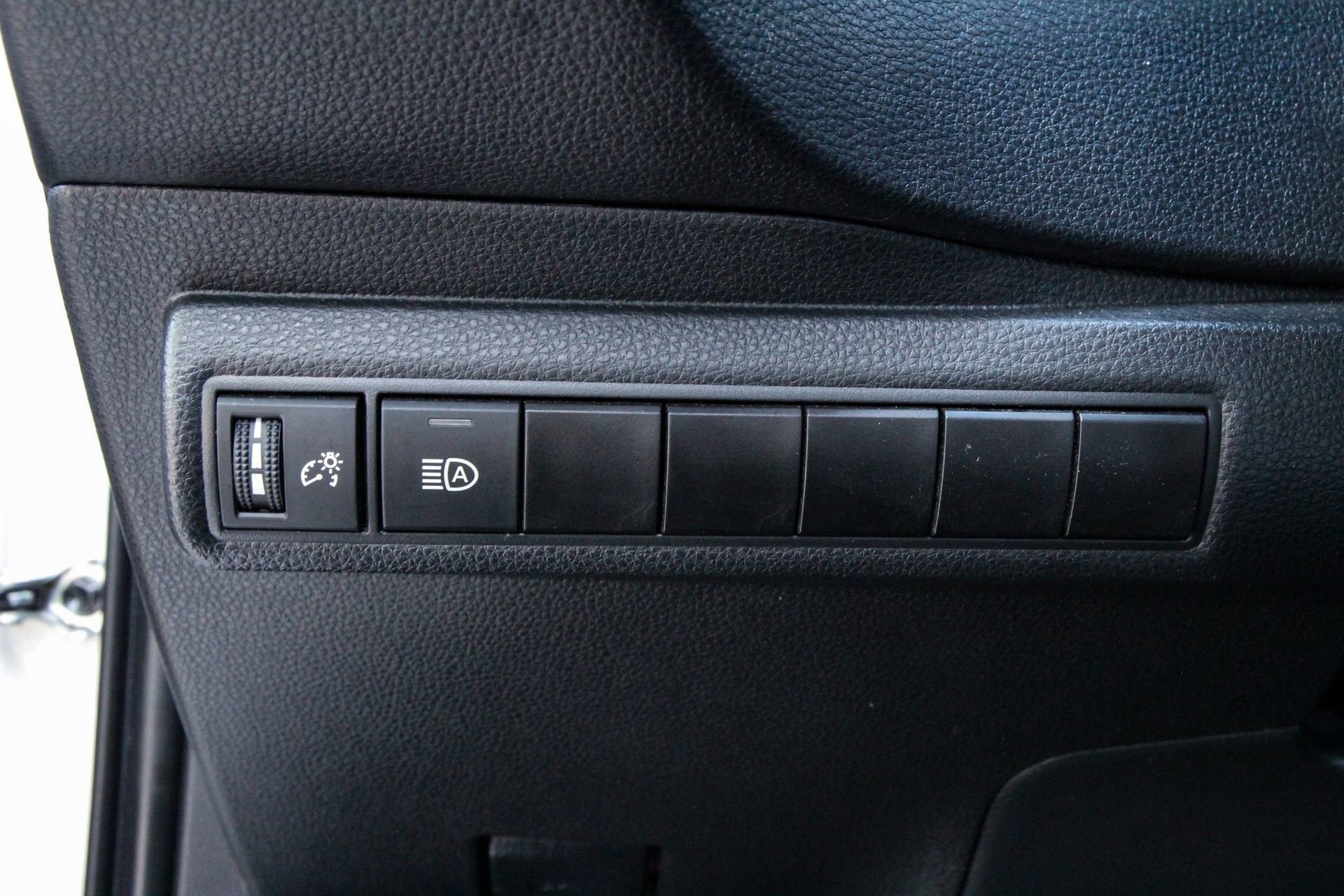 Used 2024 Toyota Corolla LE FWD image 16