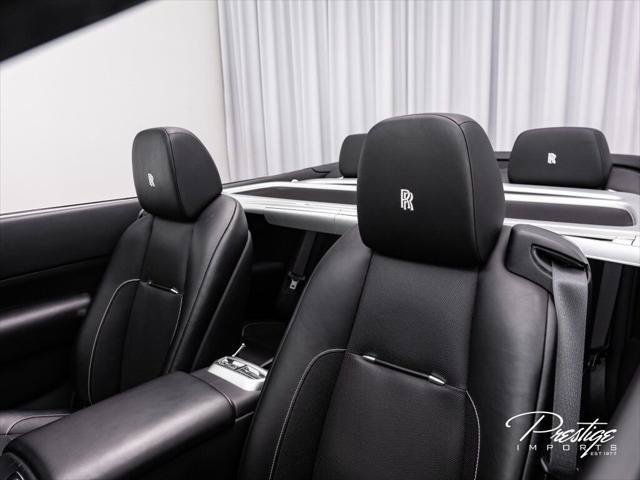 Used 2018 Rolls-Royce Dawn RWD image 31