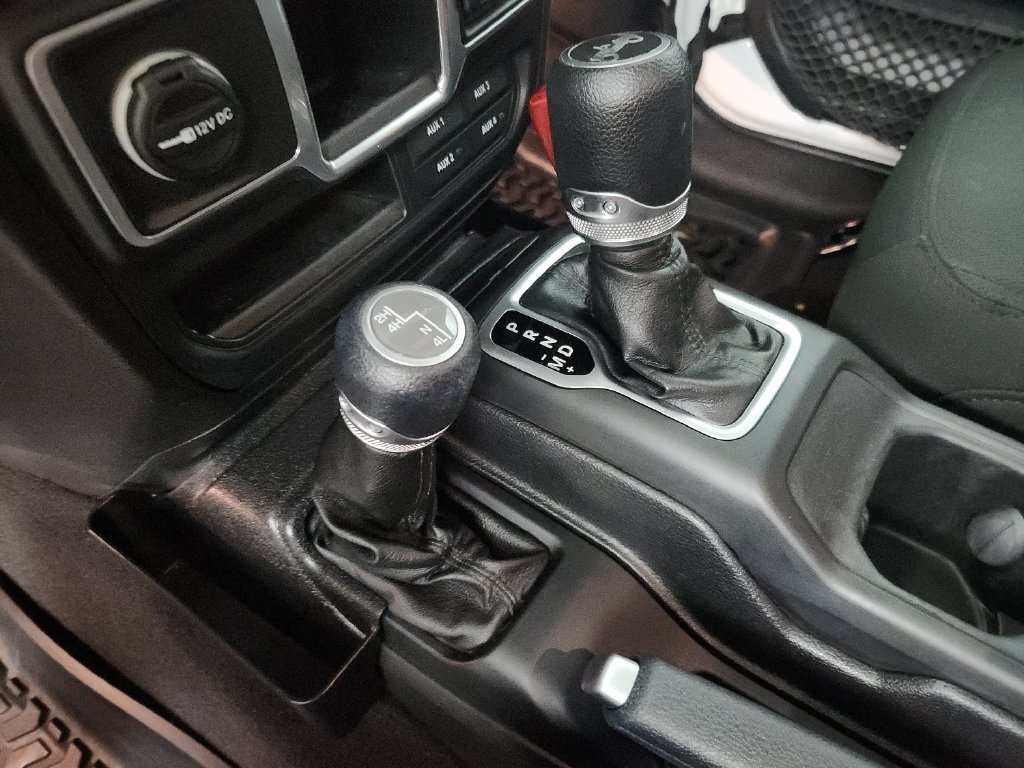Used 2018 Jeep Wrangler Unlimited Sport AWD/4WD image 30