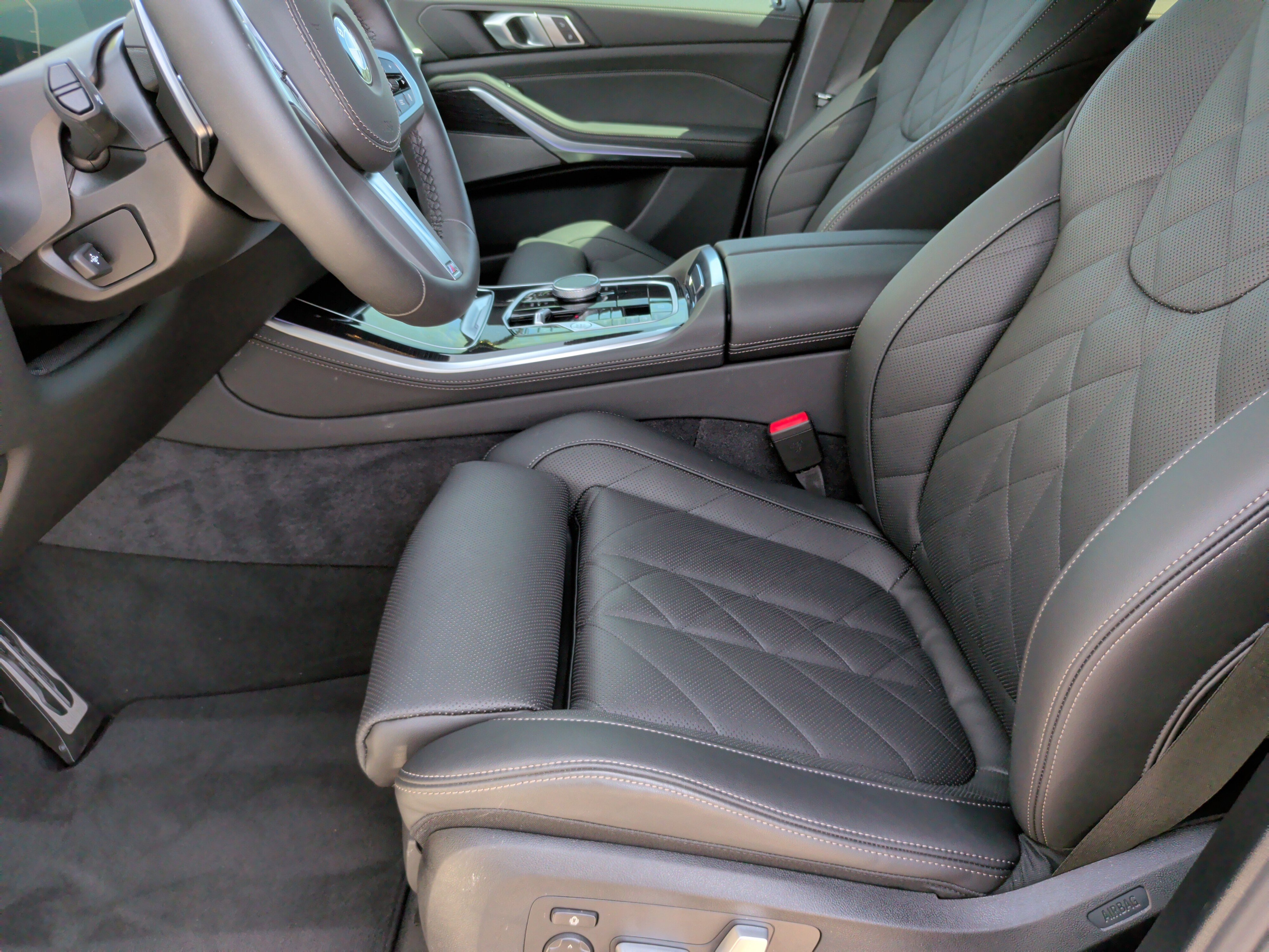 Certified 2026 BMW X5 xDrive40i w/ M Sport Package image 28