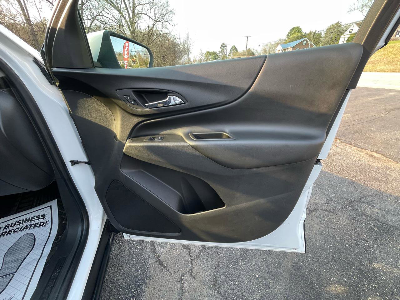 Used 2021 Chevrolet Equinox LT image 26