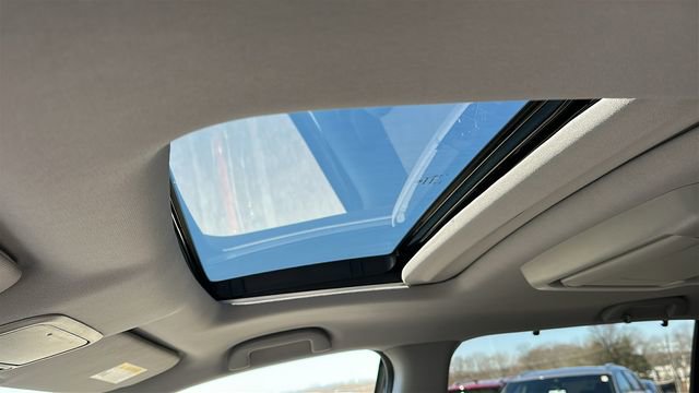 Used 2021 Honda Pilot Touring image 12