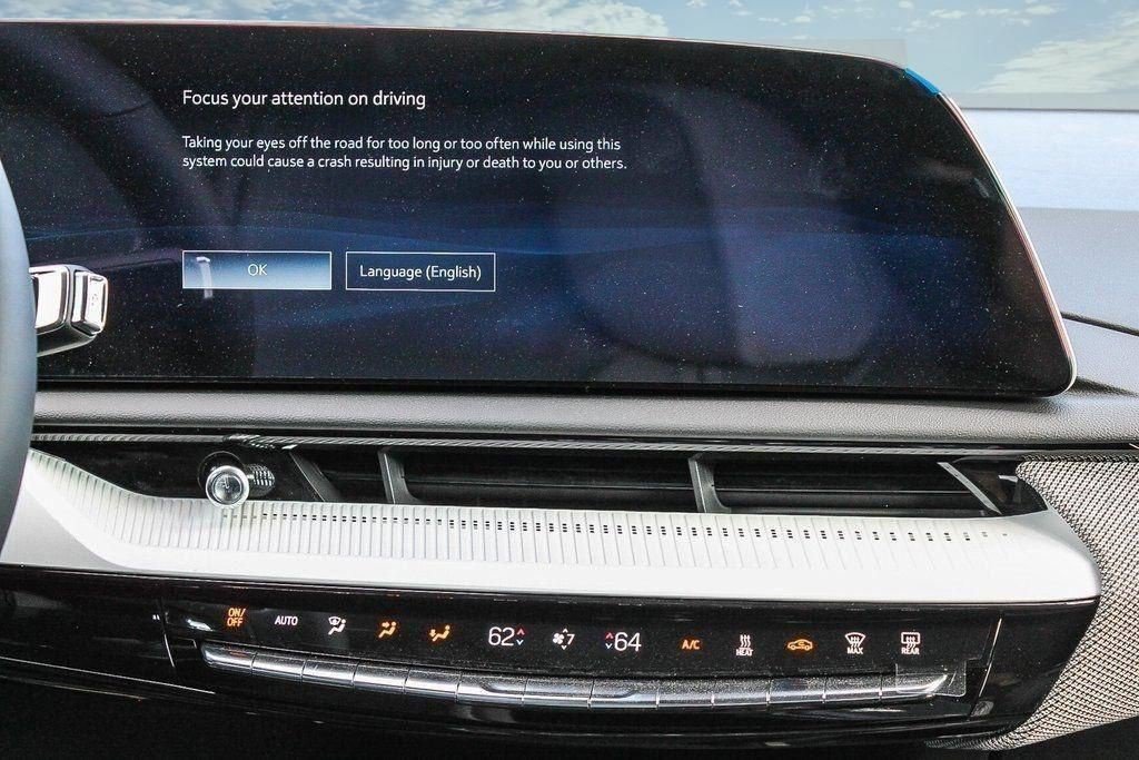 Certified 2025 Cadillac Optiq Sport 1 AWD/4WD image 10