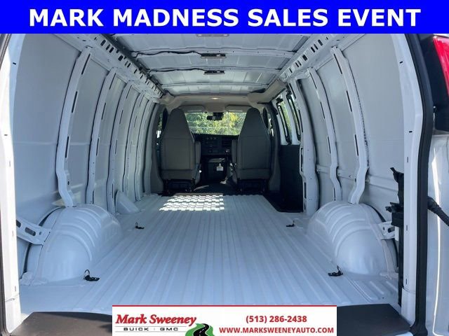 New 2025 GMC Savana 2500 Extended w/ Driver Convenience Package image 9