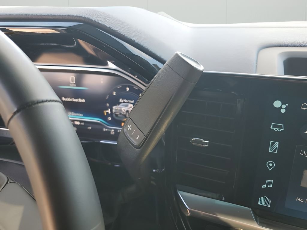 Used 2024 Chevrolet Silverado 2500 High Country w/ Technology Package image 37