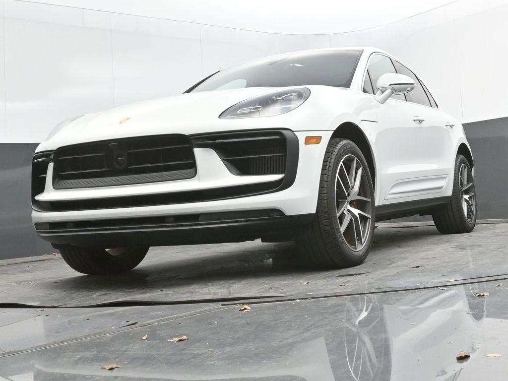 Used 2023 Porsche Macan S image 30