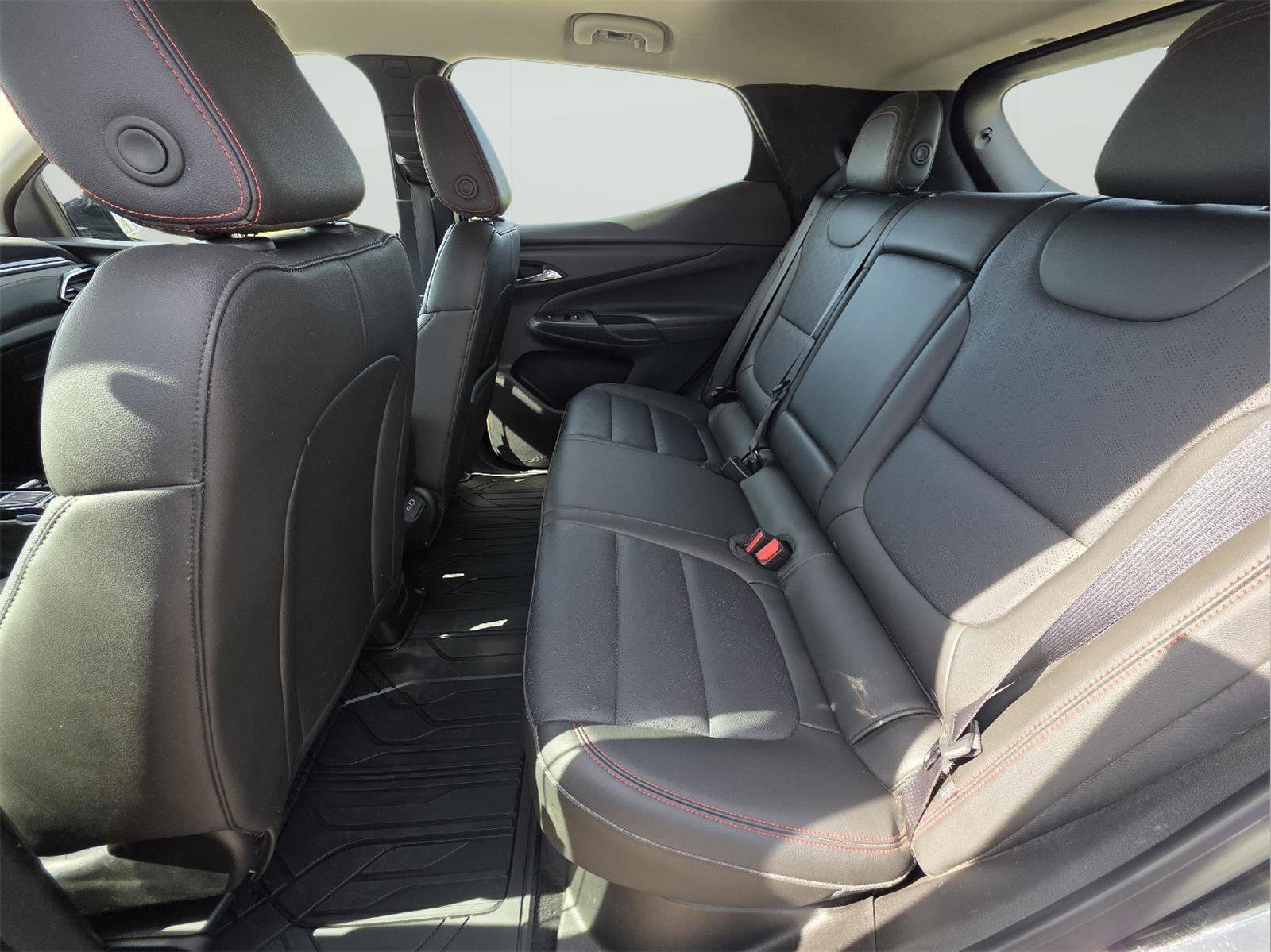 Used 2023 Chevrolet Bolt EUV Premier w/ Sun & Sound Package image 10