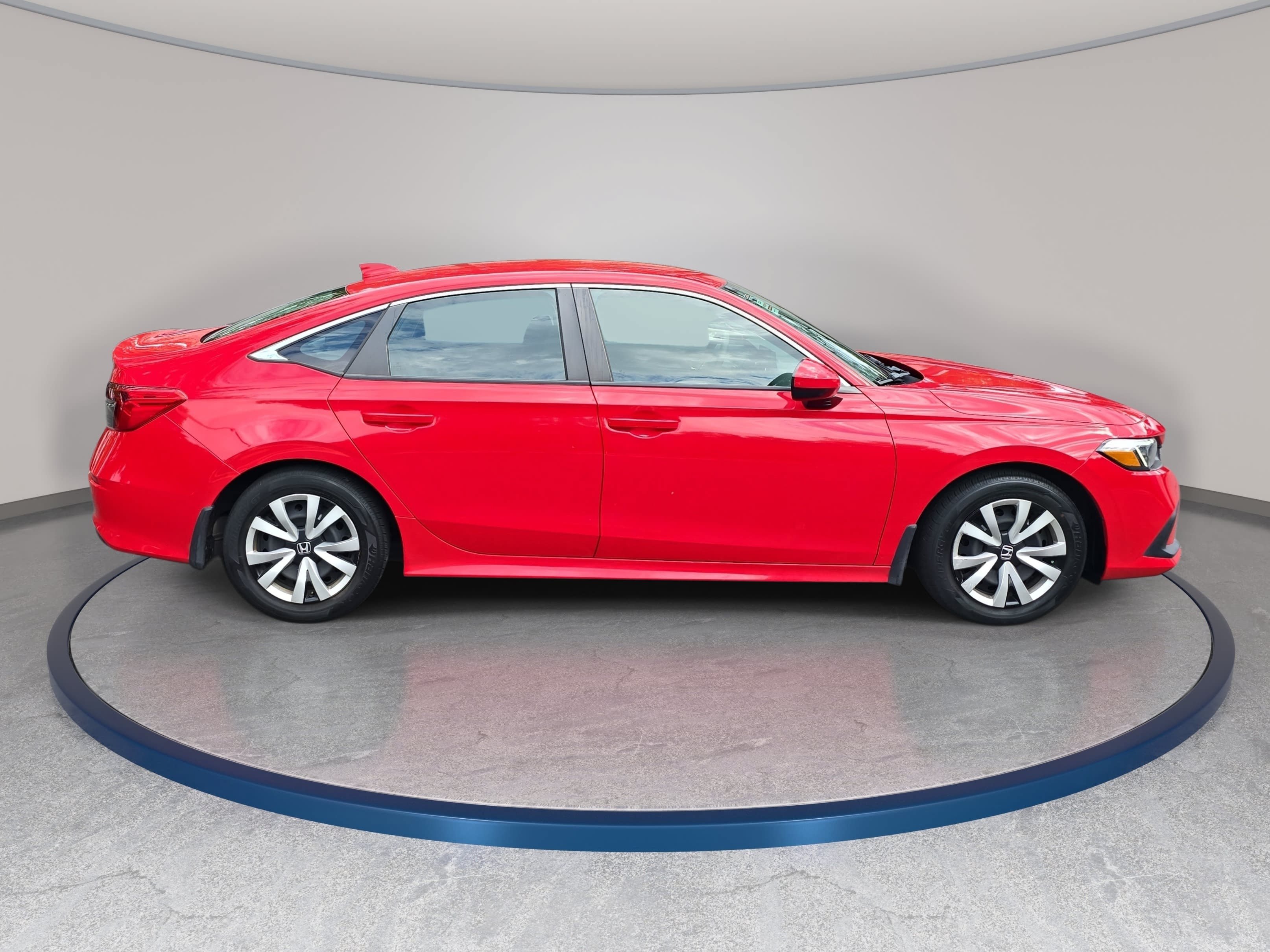 Used 2023 Honda Civic LX image 4