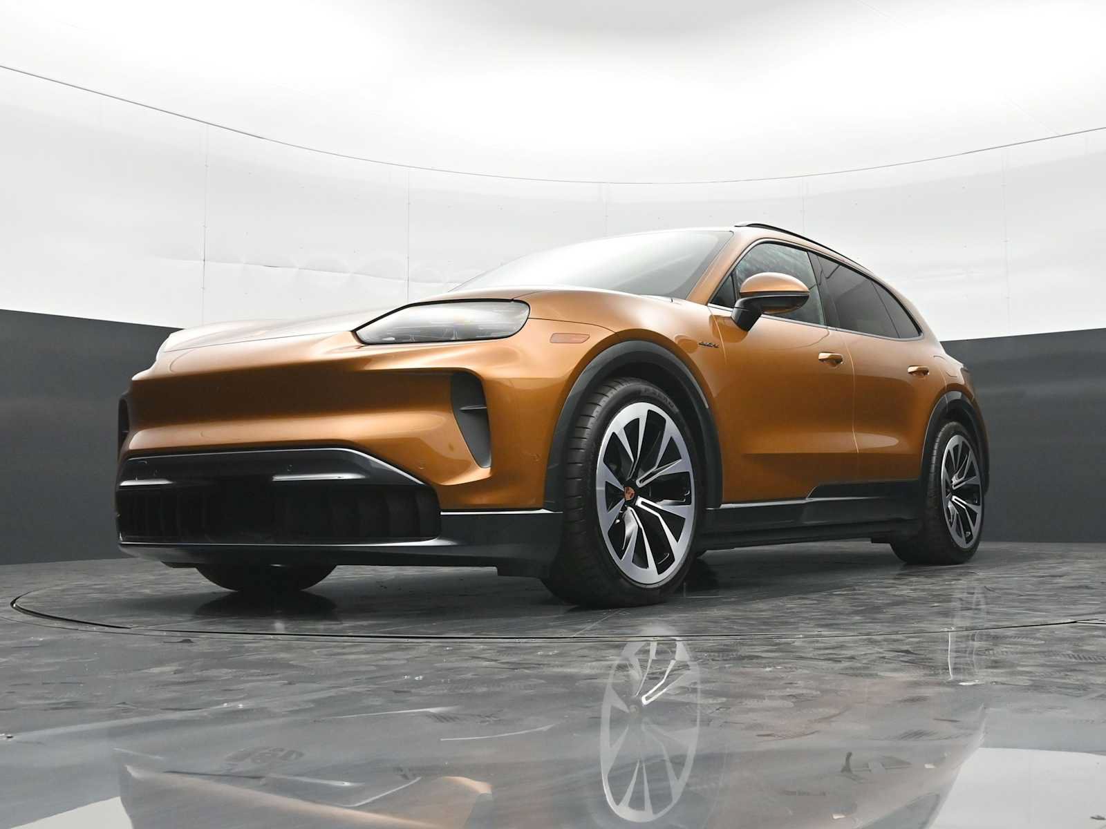 New 2026 Porsche Cayenne Electric AWD/4WD image 46