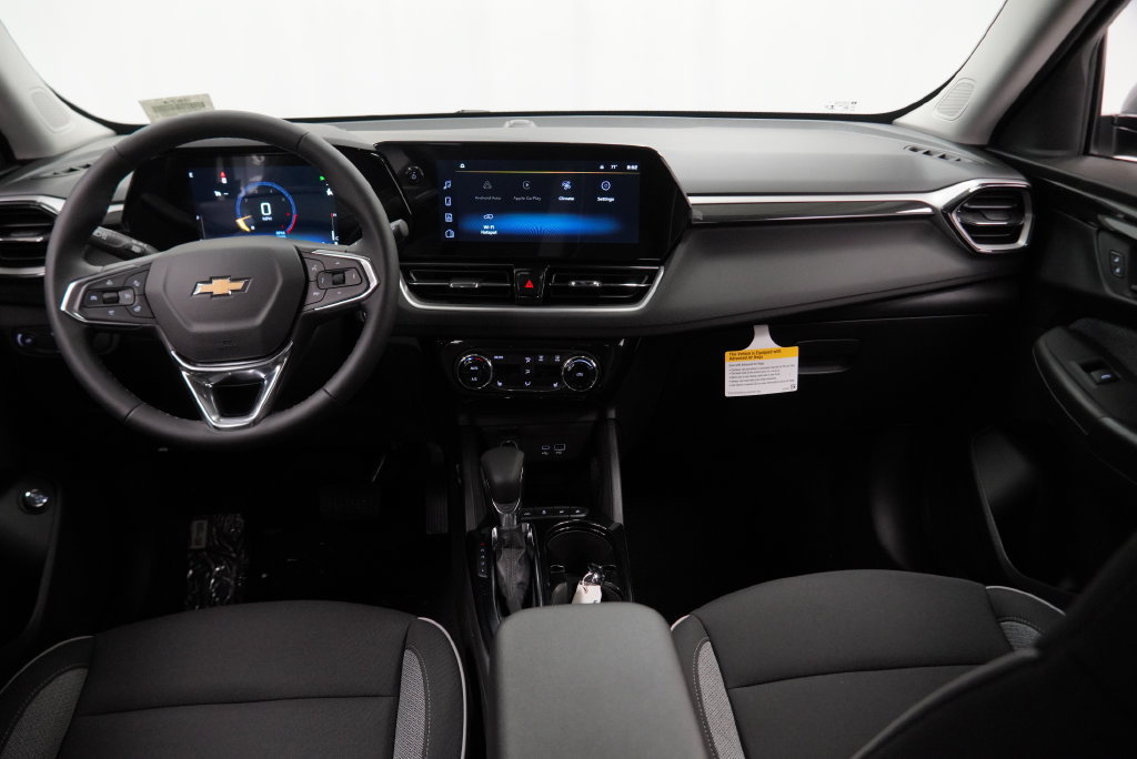 New 2026 Chevrolet TrailBlazer LT w/ Convenience Package FWD image 3