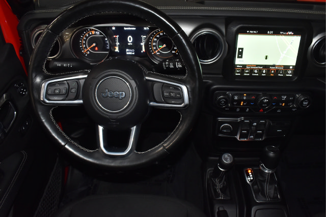 Used 2022 Jeep Wrangler Unlimited Sahara w/ Dual Top Group AWD/4WD image 26