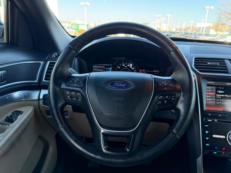 Used 2016 Ford Explorer Limited image 13