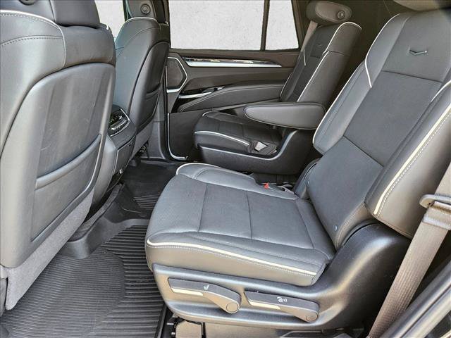 Used 2025 Cadillac Escalade Sport w/ Touring Package AWD/4WD image 18
