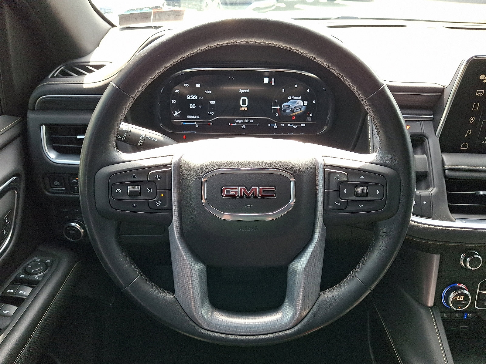 Used 2022 GMC Yukon XL SLT w/ SLT Luxury Package AWD/4WD image 20