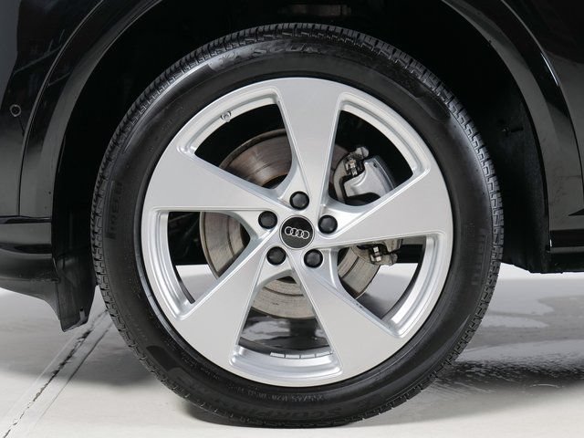 Used 2025 Audi Q5 Premium Plus w/ Premium Plus AWD/4WD image 34