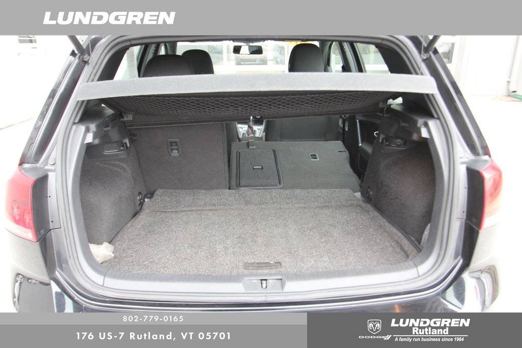 Used 2017 Volkswagen Golf 4-Door image 34