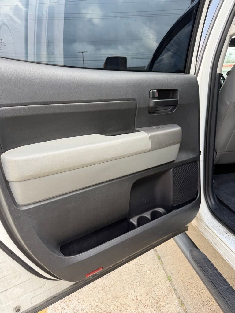 Used 2013 Toyota Tundra 2WD CrewMax w/ SR5 Pkg image 8