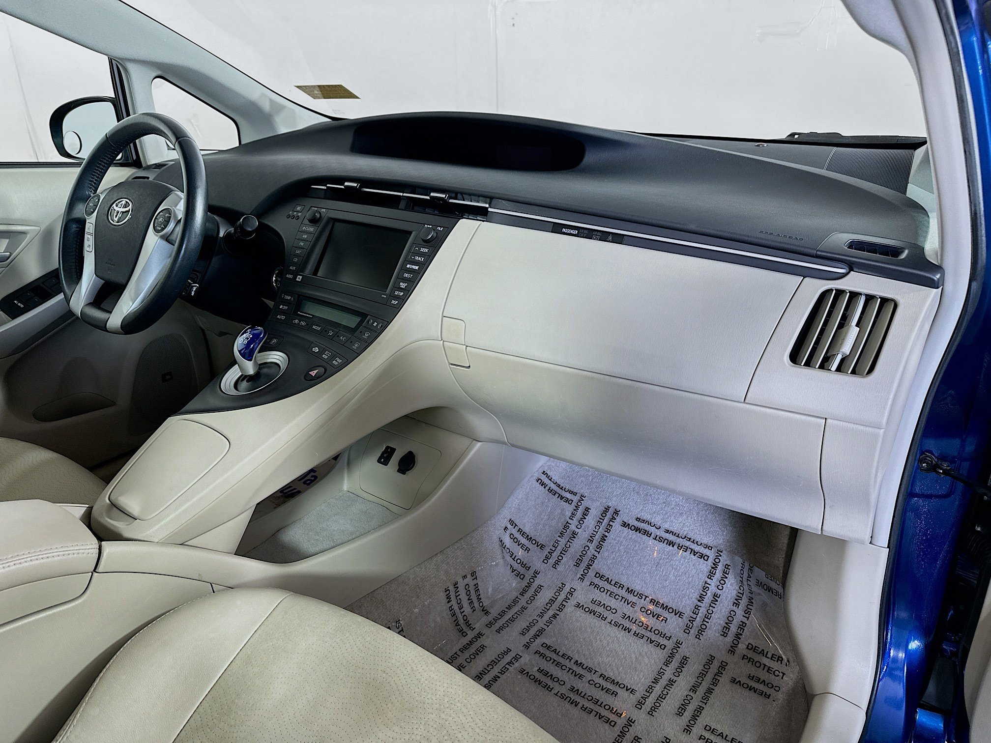Used 2010 Toyota Prius Two FWD image 28