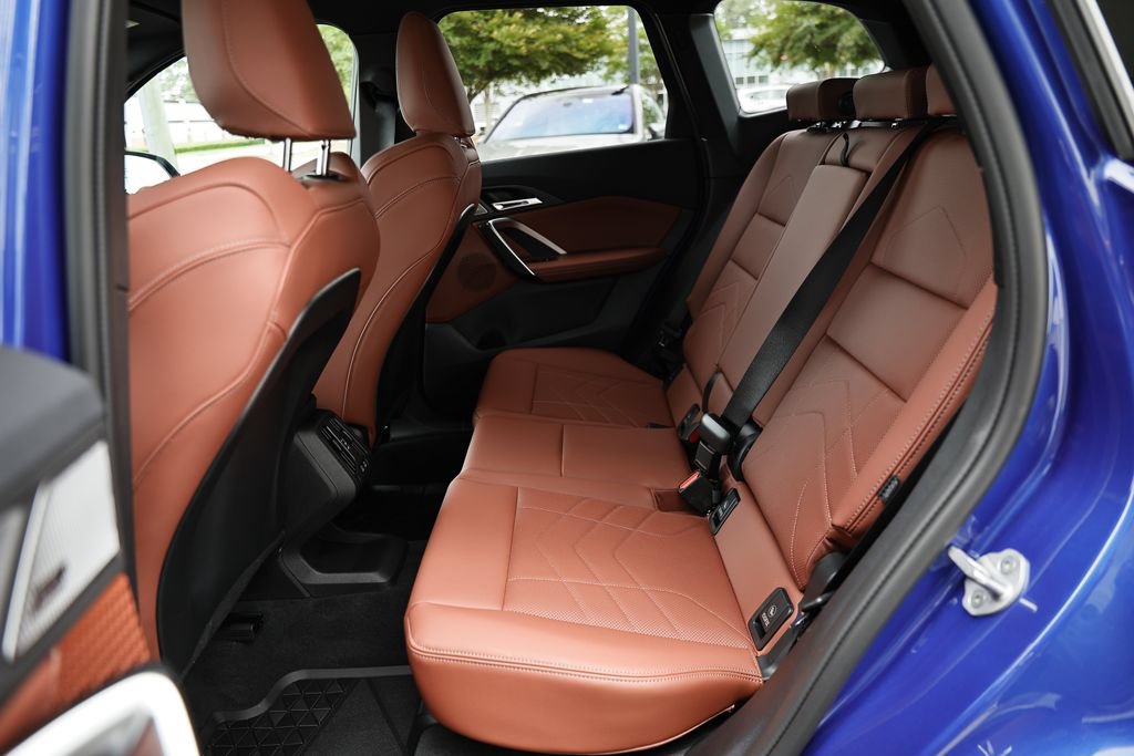 Used 2026 BMW X1 xDrive28i w/ Technology Package AWD/4WD image 26