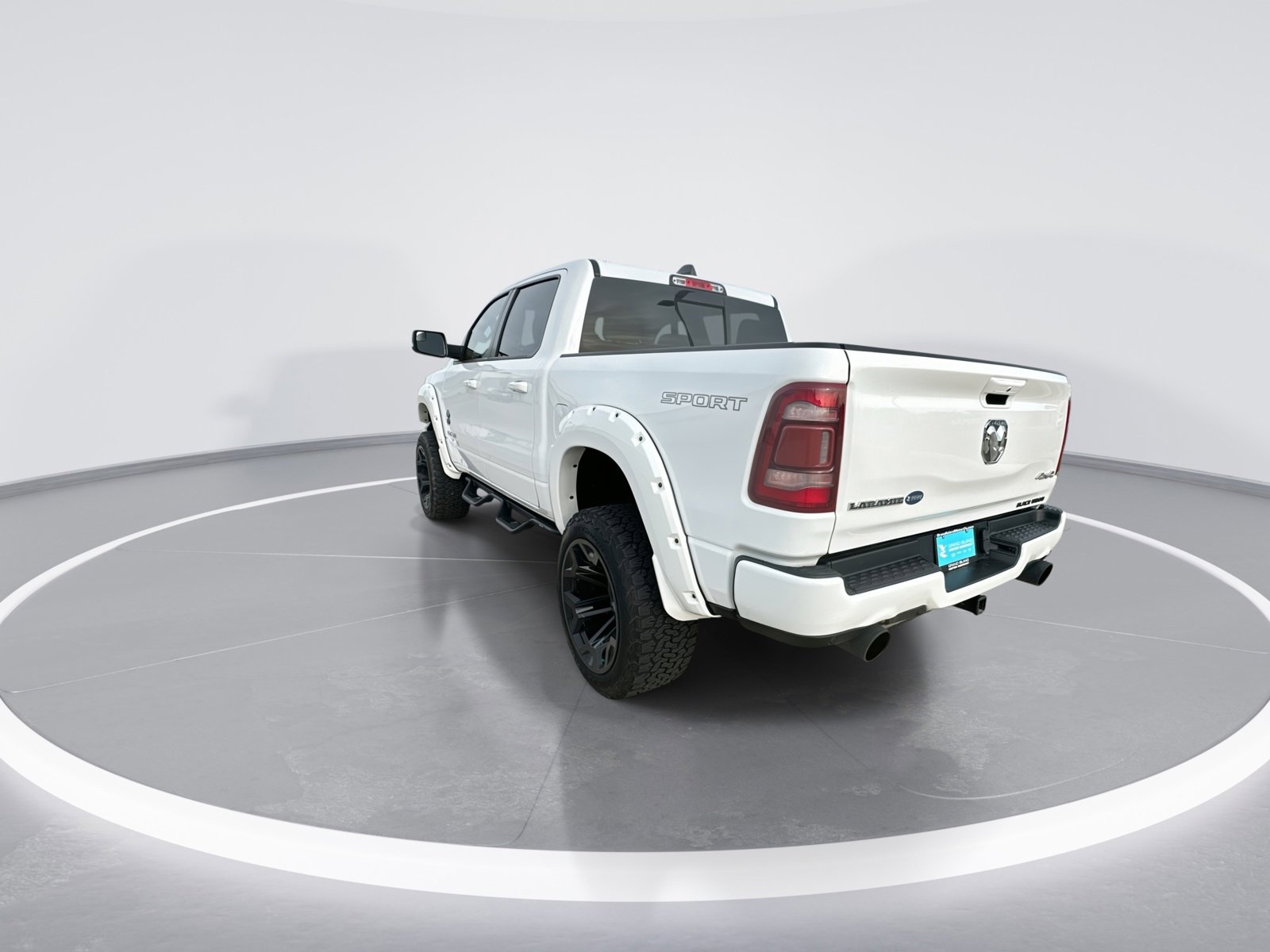 Used 2022 RAM 1500 Laramie w/ Sport Appearance Package AWD/4WD image 6