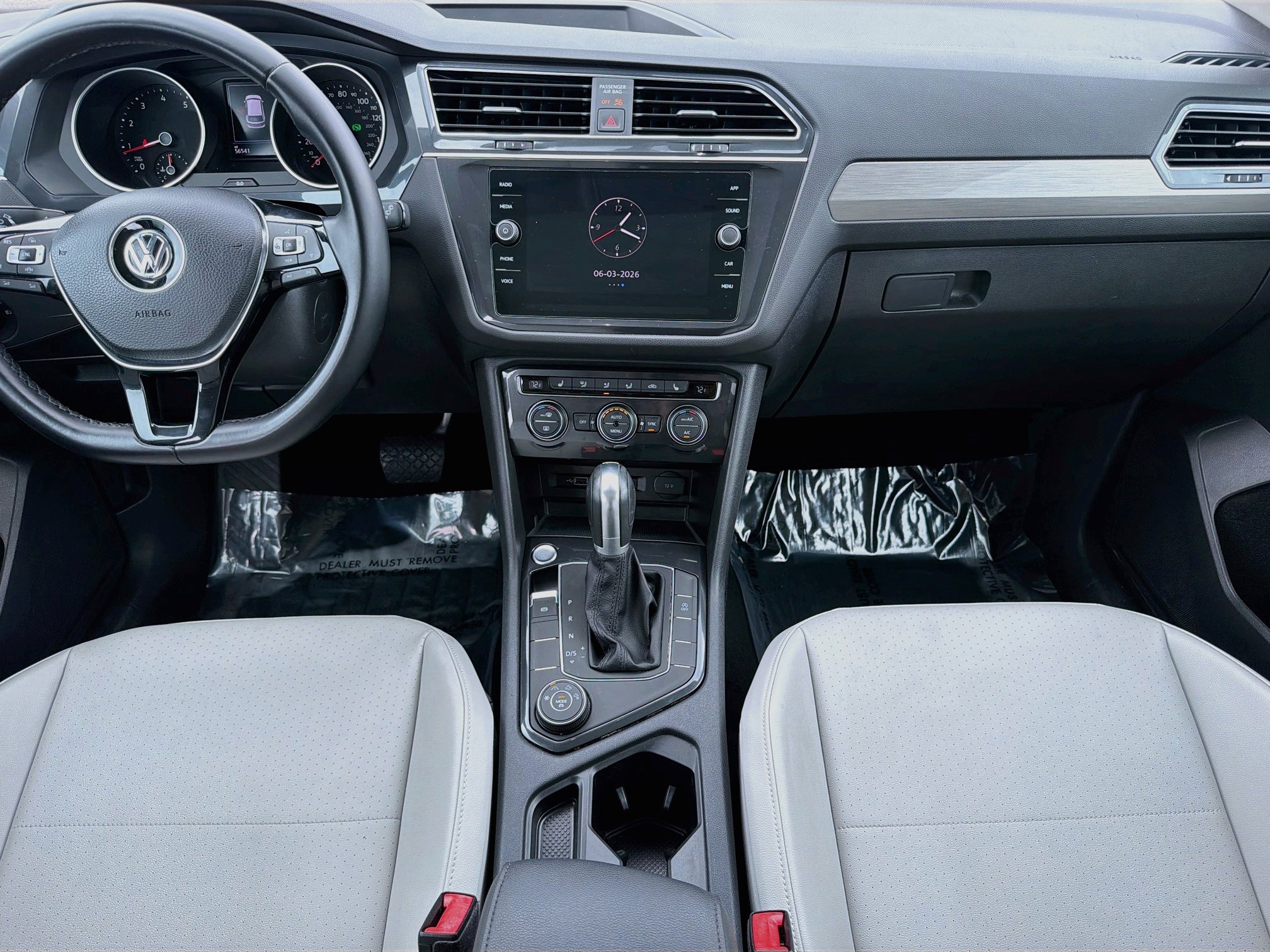 Used 2019 Volkswagen Tiguan SE w/ Panoramic Sunroof Package AWD/4WD image 19