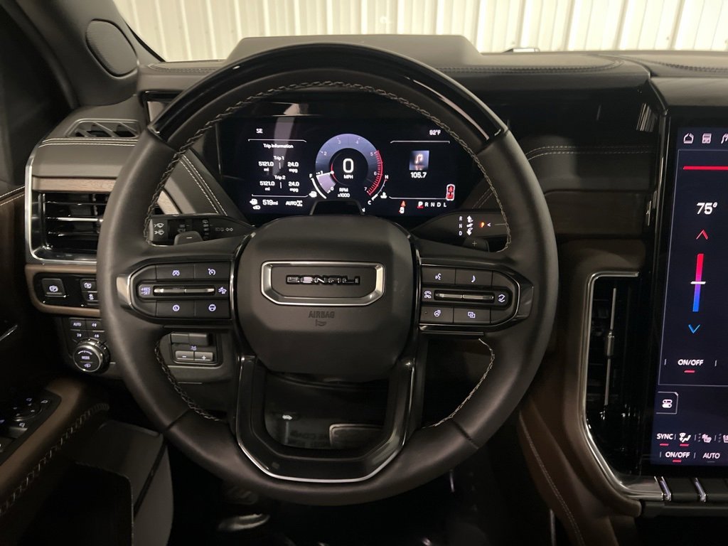 Used 2025 GMC Yukon XL Denali Ultimate image 17