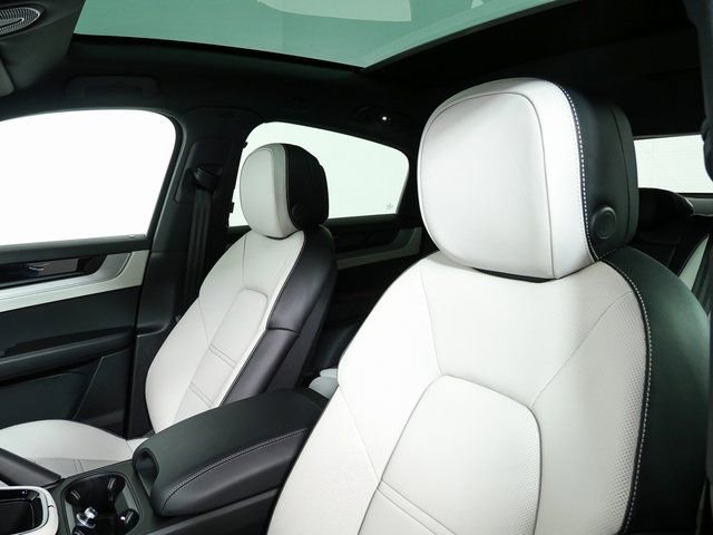 New 2026 Porsche Cayenne Coupe image 5