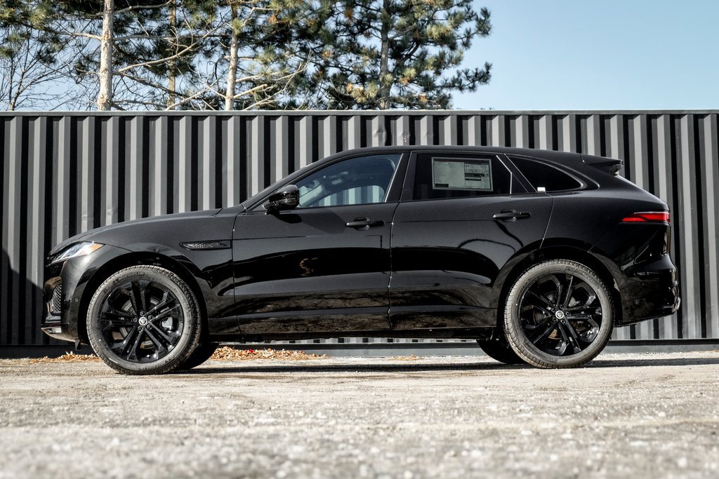 New 2025 Jaguar F-PACE R-Dynamic S image 3