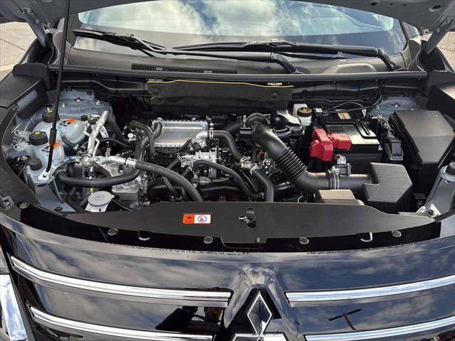 New 2026 Mitsubishi Outlander SE image 34