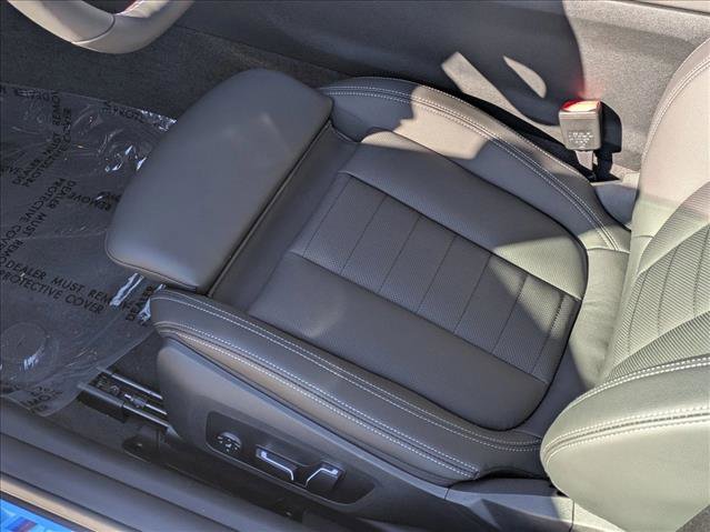 New 2026 BMW M440i Convertible image 4