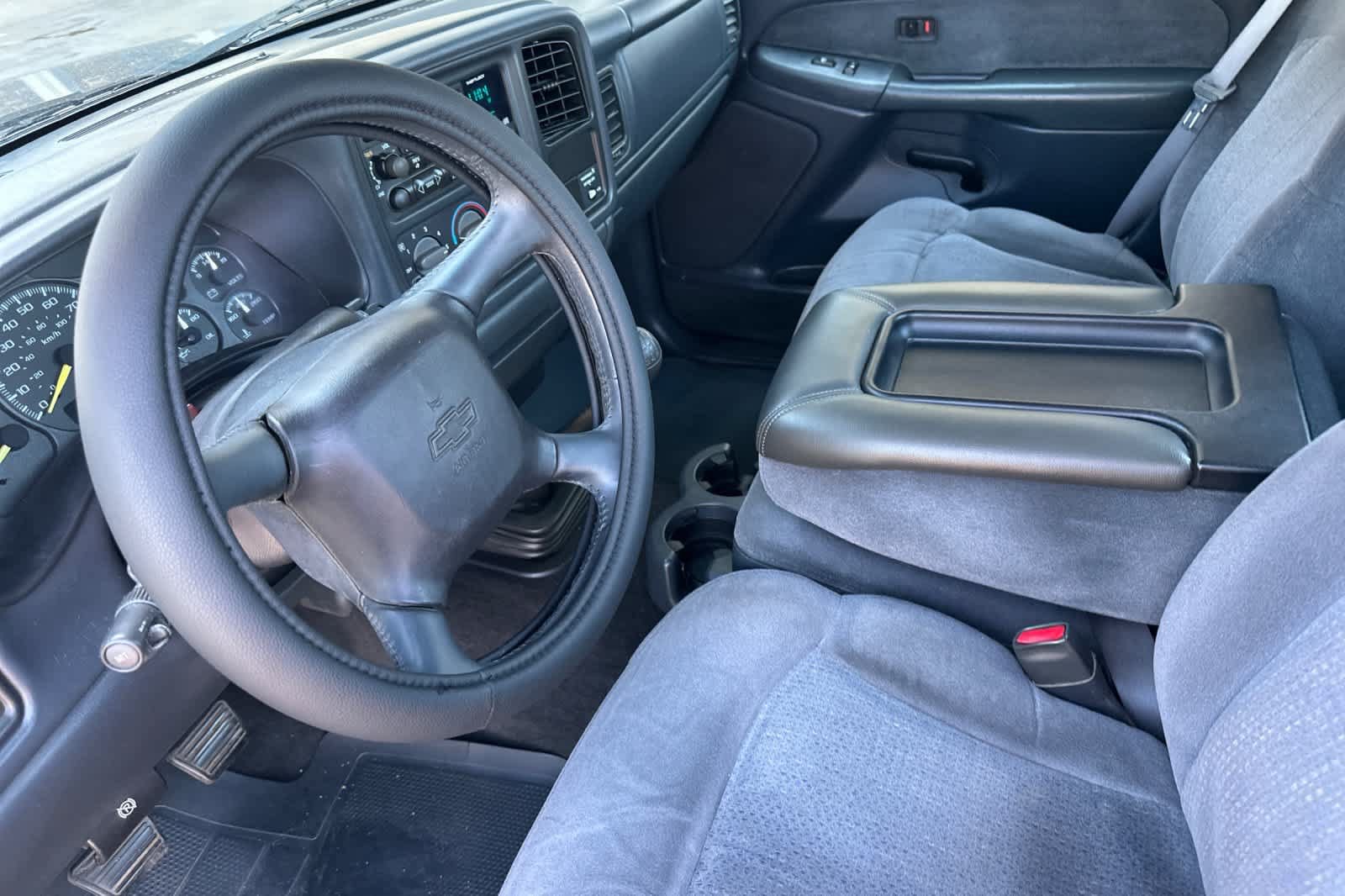 Used 2001 Chevrolet Silverado 1500 LS w/ Firm Ride Suspension Pkg RWD image 10