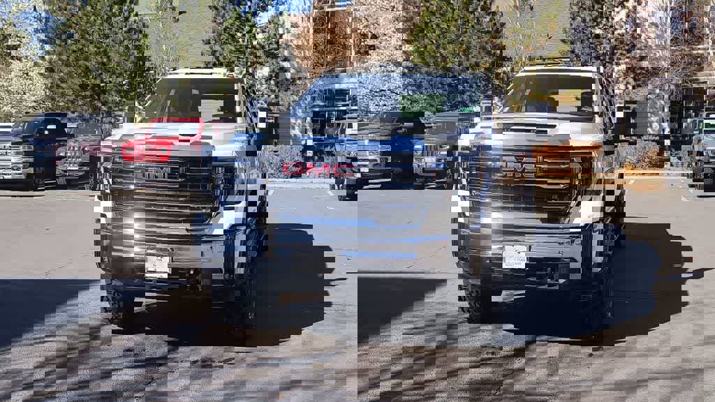 Used 2024 GMC Sierra 2500 SLE w/ SLE Value Package; image 4