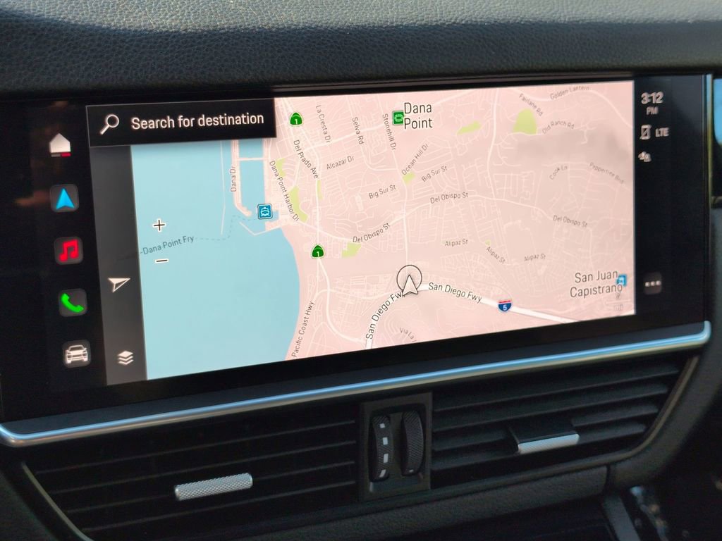 Used 2023 Porsche Cayenne Platinum Edition image 21