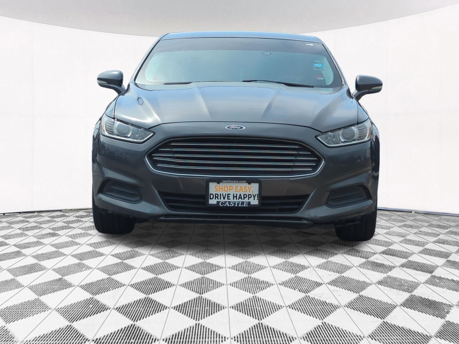 Used 2015 Ford Fusion SE image 17