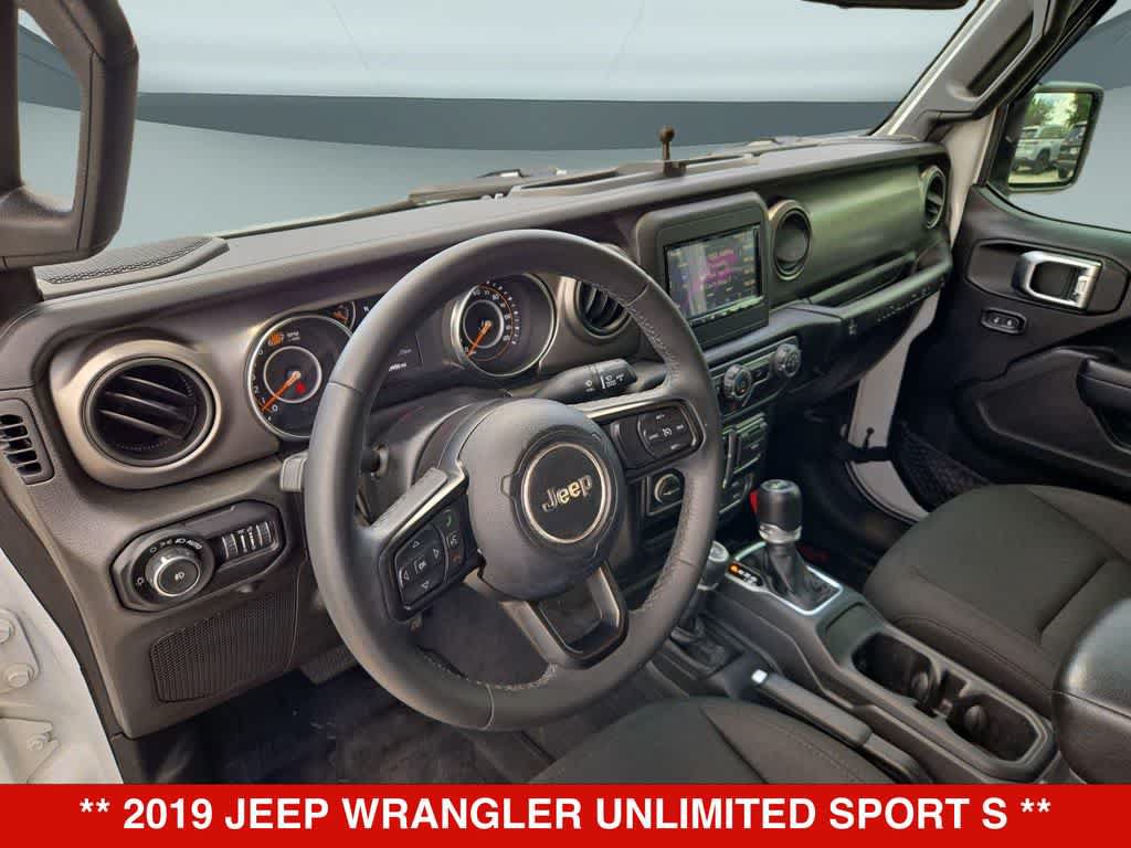 Used 2019 Jeep Wrangler Unlimited Sport S AWD/4WD video 2